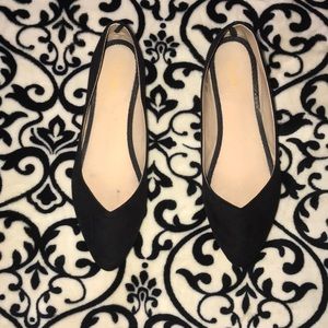 Point-toe Flats